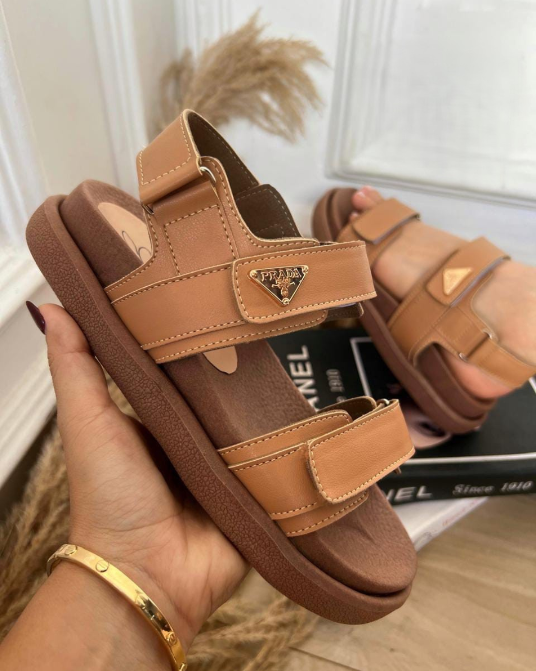 SANDALIDA PRADA👡COMODIDAD QUE SE ADAPTA A TU PIES👣